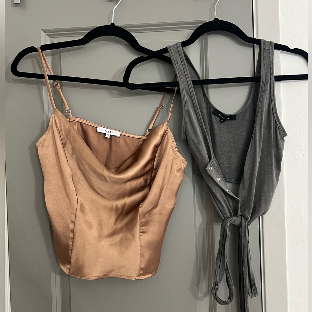 TWO top bundle. Great condition. Priced to sale. Cute cute. Like new!